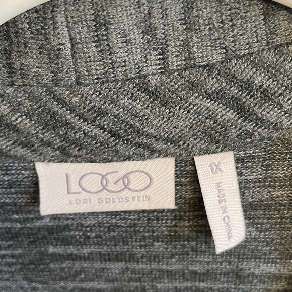 LOGO Lori Goldstein Zip Up Dark Green Cardigan with Shark Bite Hem, size 1X - Picture 2 of 15